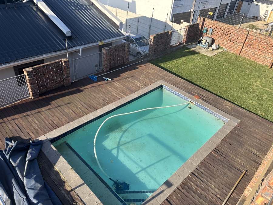4 Bedroom Property for Sale in Humerail Eastern Cape
